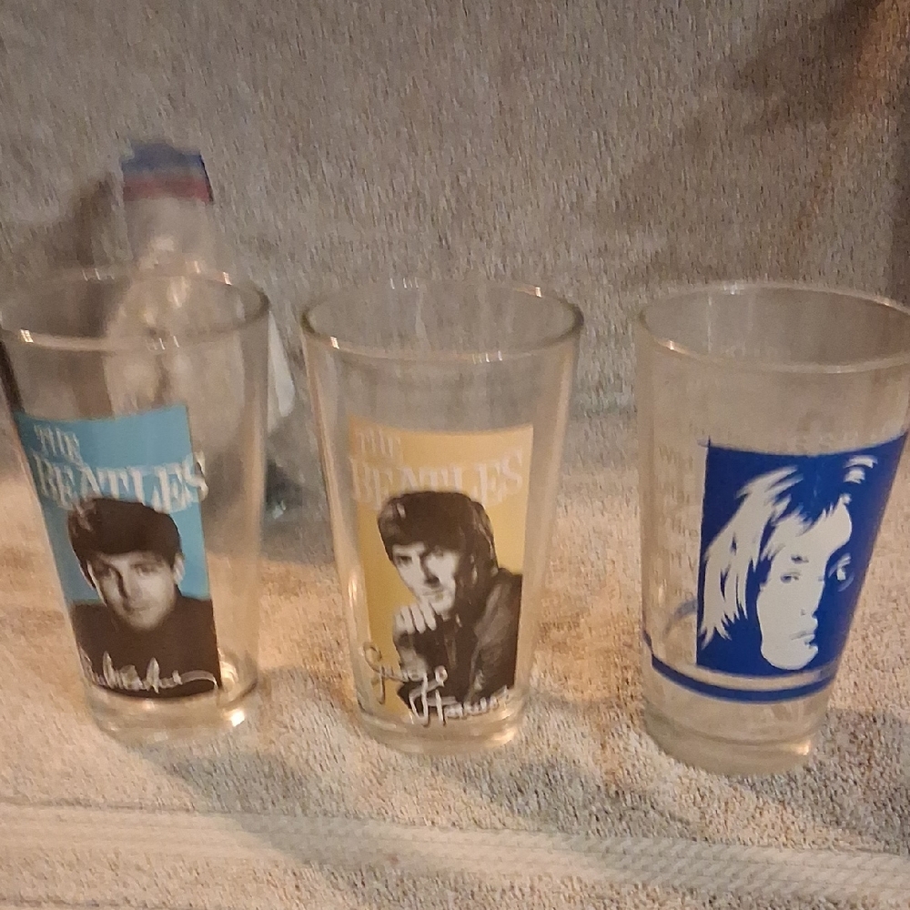 The Beatles Blue and Yellow Drinkware Set